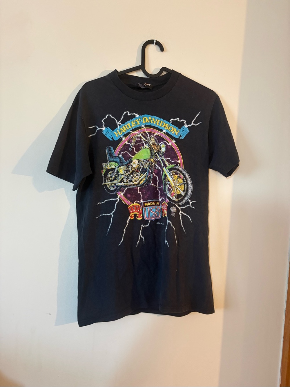 Vintage Harley-Davidson Men’s Black Graphic T-Shirt - Green Motorcycle Print M